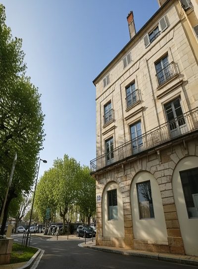 contacter business pole and co