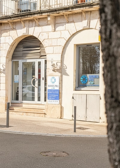 devanture business pole